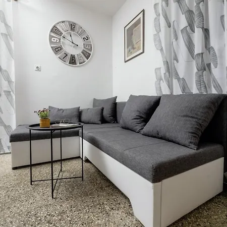 Holiday home Lorenzo In Klanice